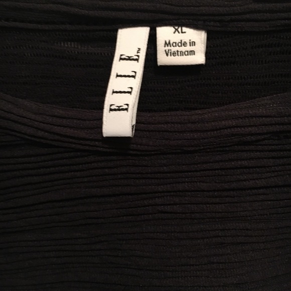 Black Elle Embossed Flare-Sleeve Blouse - Picture 3 of 3